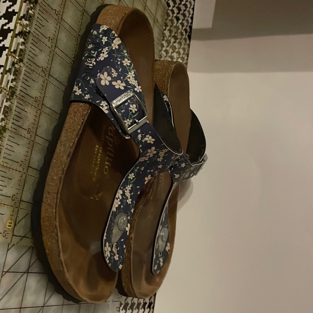 Birkenstock papillio thong sandal flowers size 39